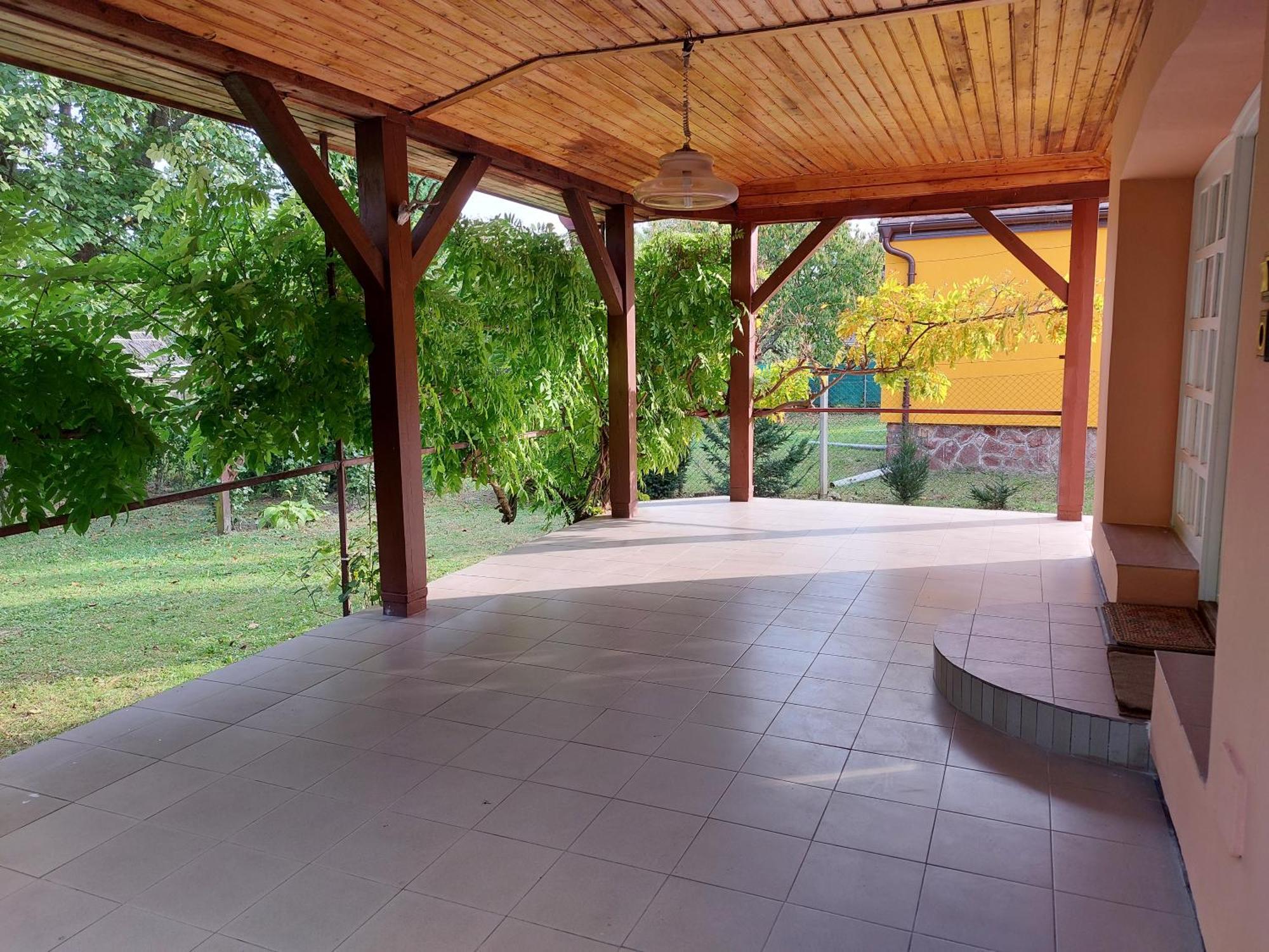 Holiday House Retro Szantod Luaran gambar